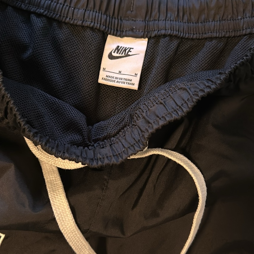 Nike shorts - Picture 2 of 3
